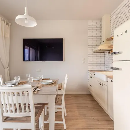 Sunset Vi, Nadmorska 98a Appartamento