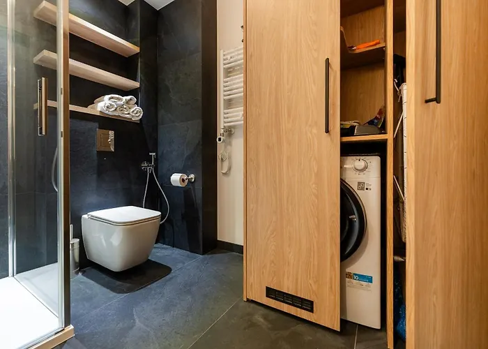 Sunset Vi, Nadmorska 98a *