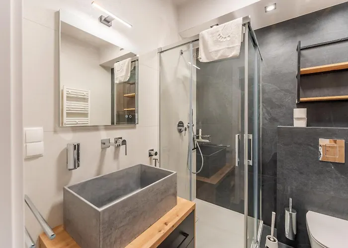 Sunset Vi, Nadmorska 98a *